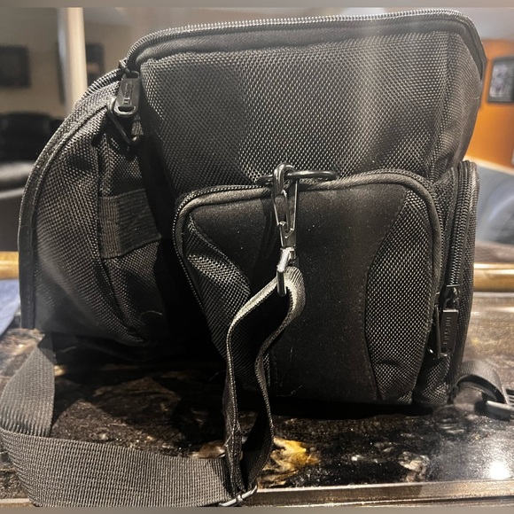 Camera Bag with shoulder strap - Picture 3 of 4